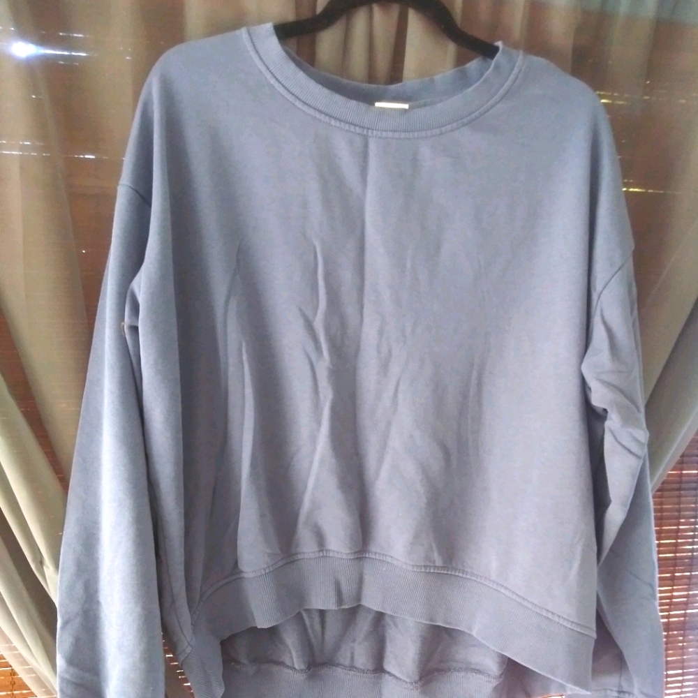 Sweatshirt